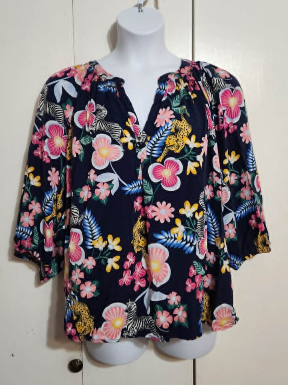 Crown & Ivy 3X Blouse Top Womens Plus Blue Floral Jungle Animal Zebra Cheetah